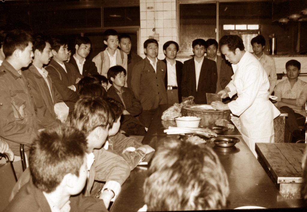 學(xué)校簡介(圖2) 學(xué)校簡介(圖2)