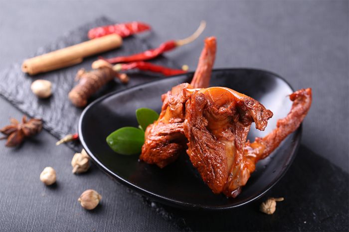 久久香鴨脖實體店技術(shù)培訓(xùn)班