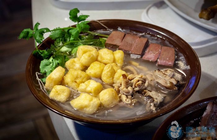 金陵鴨血粉絲湯