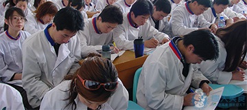 西點學(xué)員上課花絮(圖1)