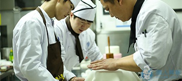 西點學(xué)員上課花絮(圖29)