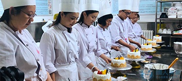 西點(diǎn)學(xué)員上課花絮